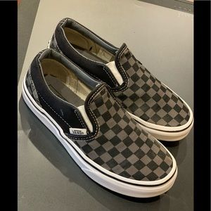 KIDS CHECKERBOARD SLIP-ON ❤️ Pre-loved